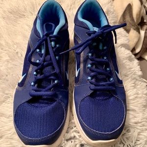 Royal blue/light blue Nike shoes